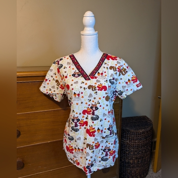 Fall Thanksgiving Hospital Vet Scrub Top - Picture 1 of 11